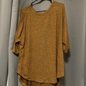 Yellow quarter sleeve shirt